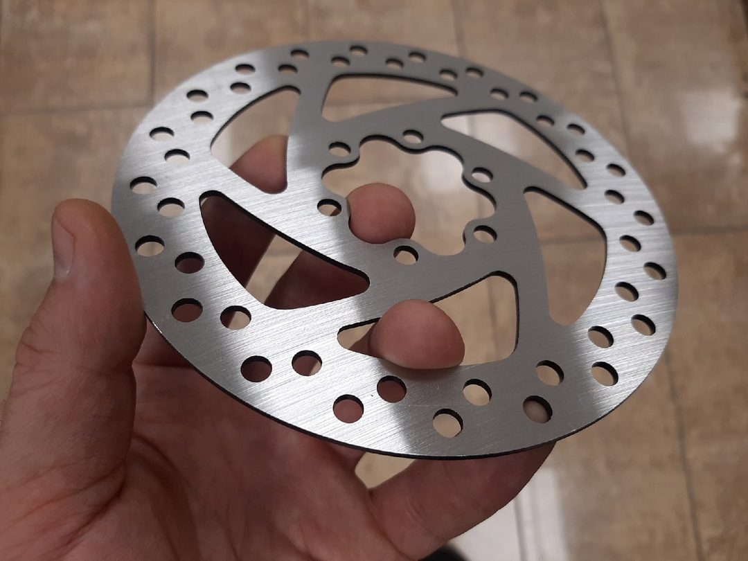 Тормозной диск 140 посадка 44 Тормозной диск 140 посадка 44