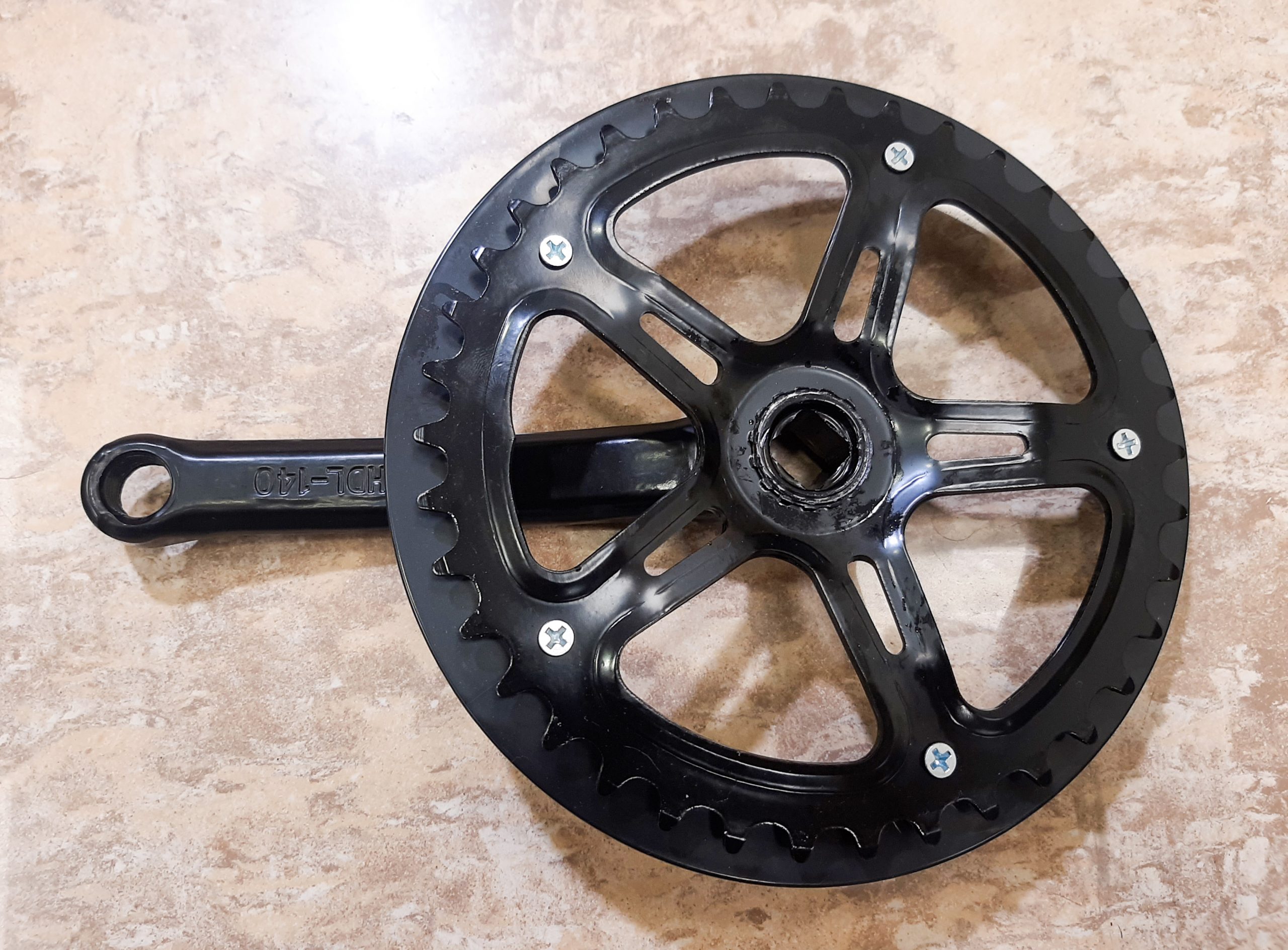 Шатун правый со звездой Kugoo V1 (Куго В1). Шатун правый со звездой Kugoo V1 (Куго В1).