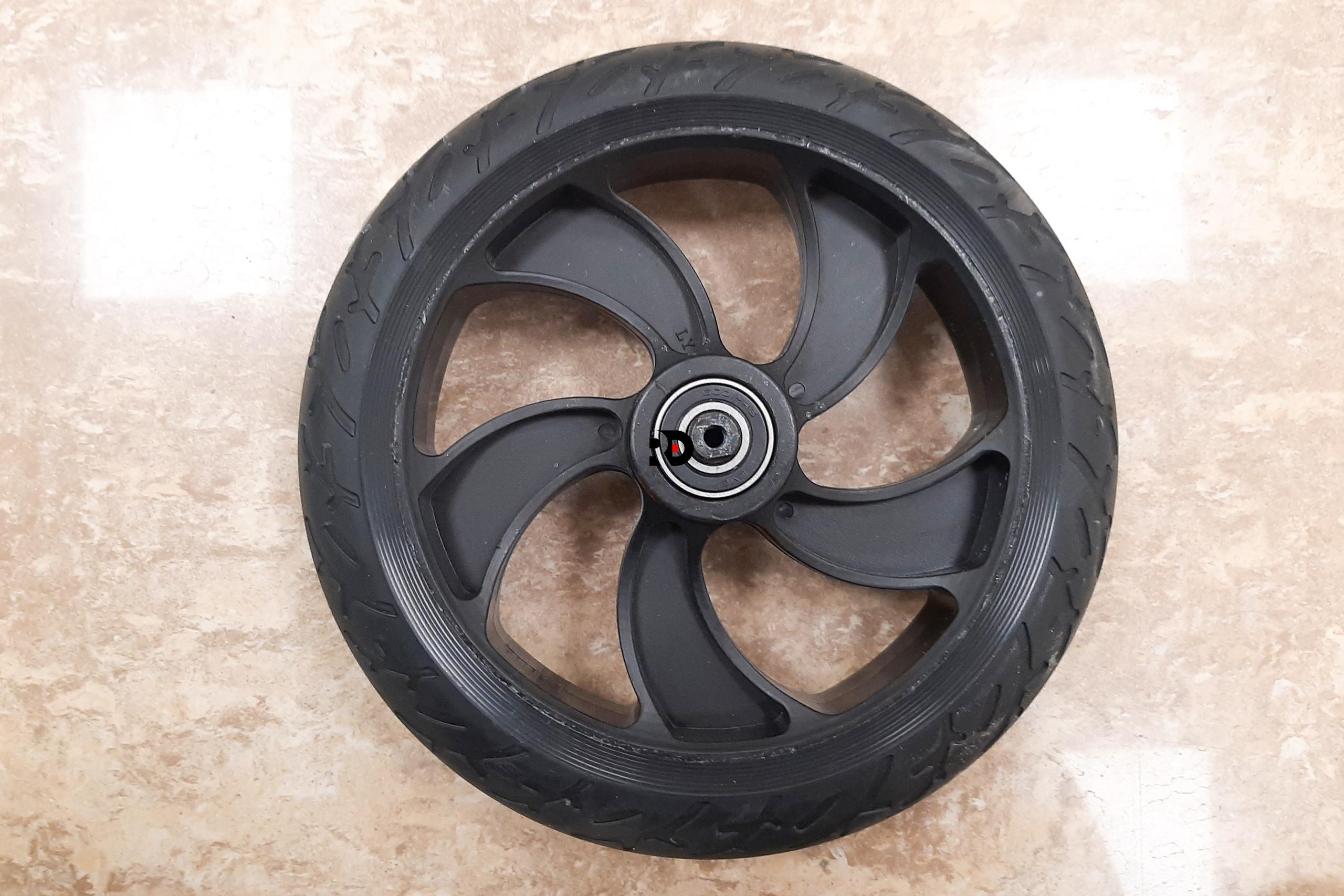 Заднее ведомое колесо для электросамоката Kugoo S3 (Куго с3) Заднее ведомое колесо для электросамоката Kugoo S3 (Куго с3)