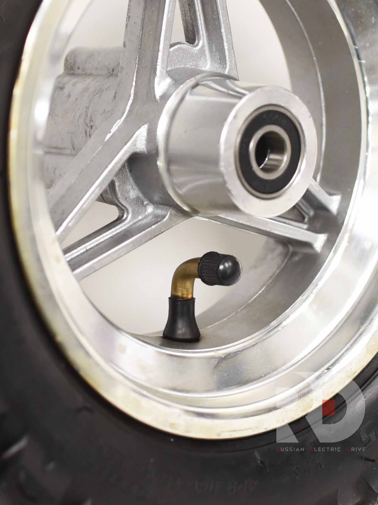 Ведомое колесо Kugoo M5 с покрышкой (Куго М5) Ведомое колесо Kugoo M5 с покрышкой (Куго М5)