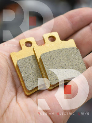 Колодки (колхозник) задние, 2х поршневые Kugoo V3 PRO(PRO+), Куго В3 Про (Плюс) Колодки (колхозник) задние, 2х поршневые Kugoo V3 PRO(PRO+), Куго В3 Про (Плюс)