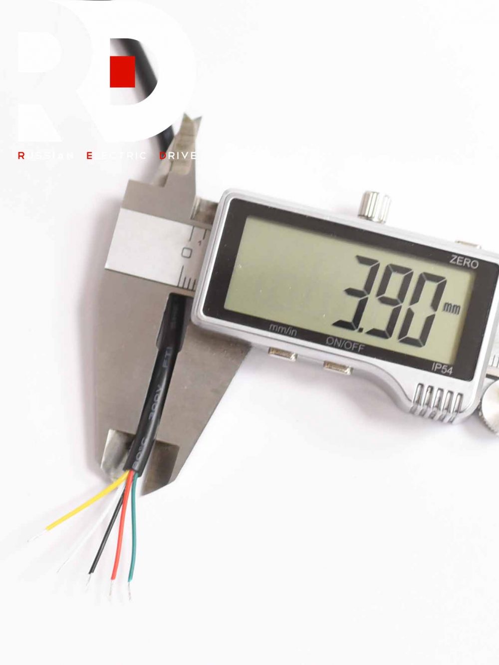 Провод 28 AWG ПВX 5 жил (3.9mm внешний диаметр)