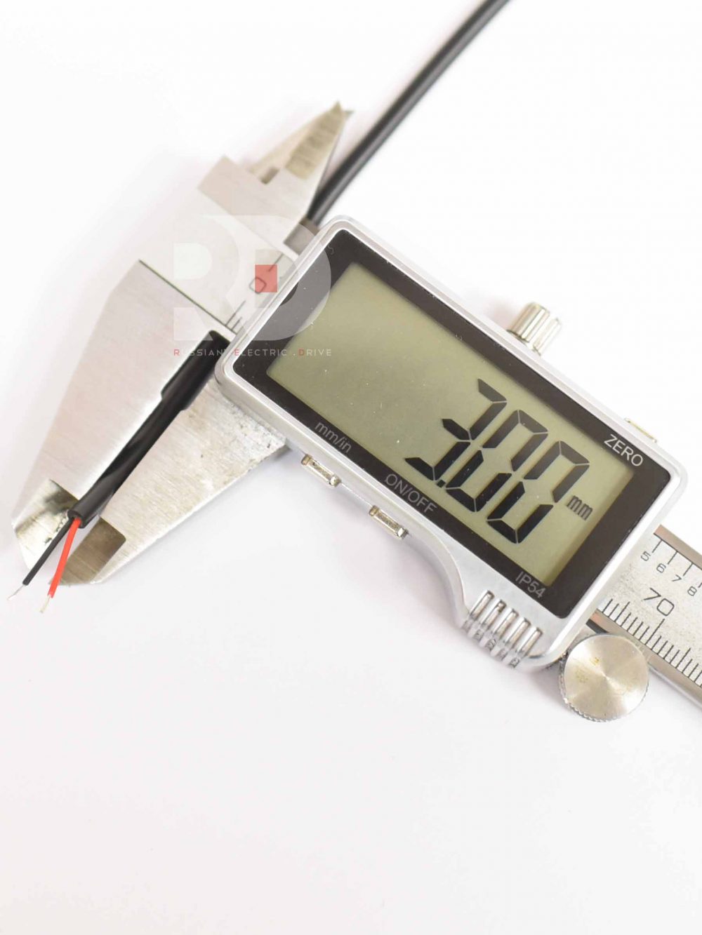 Провод 28 AWG ПВХ 2 жилы (3.0mm внешний диаметр)