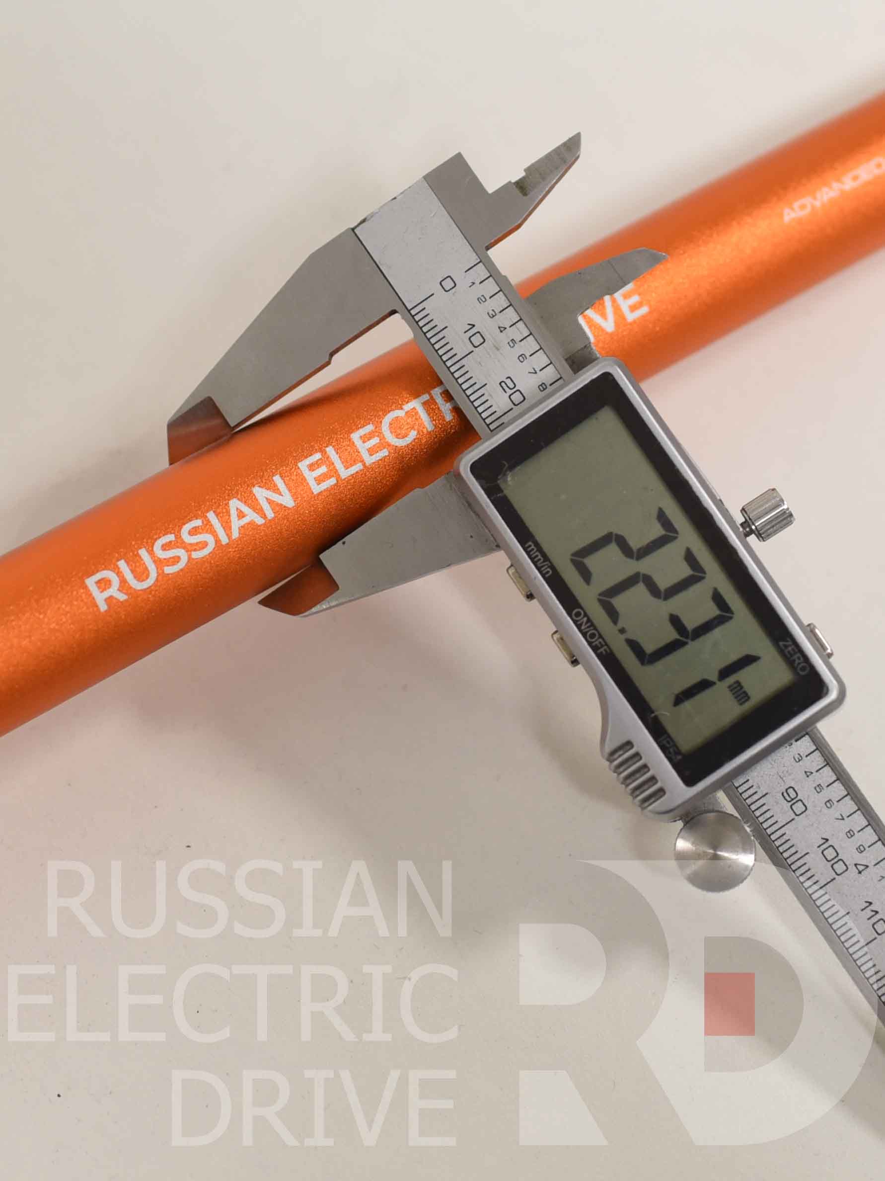 Руль велосипедный RED 780 мм, 31.8 мм оранжевый (АЛЮМИНИЙ) Руль велосипедный RED 780 мм, 31.8 мм оранжевый (АЛЮМИНИЙ)