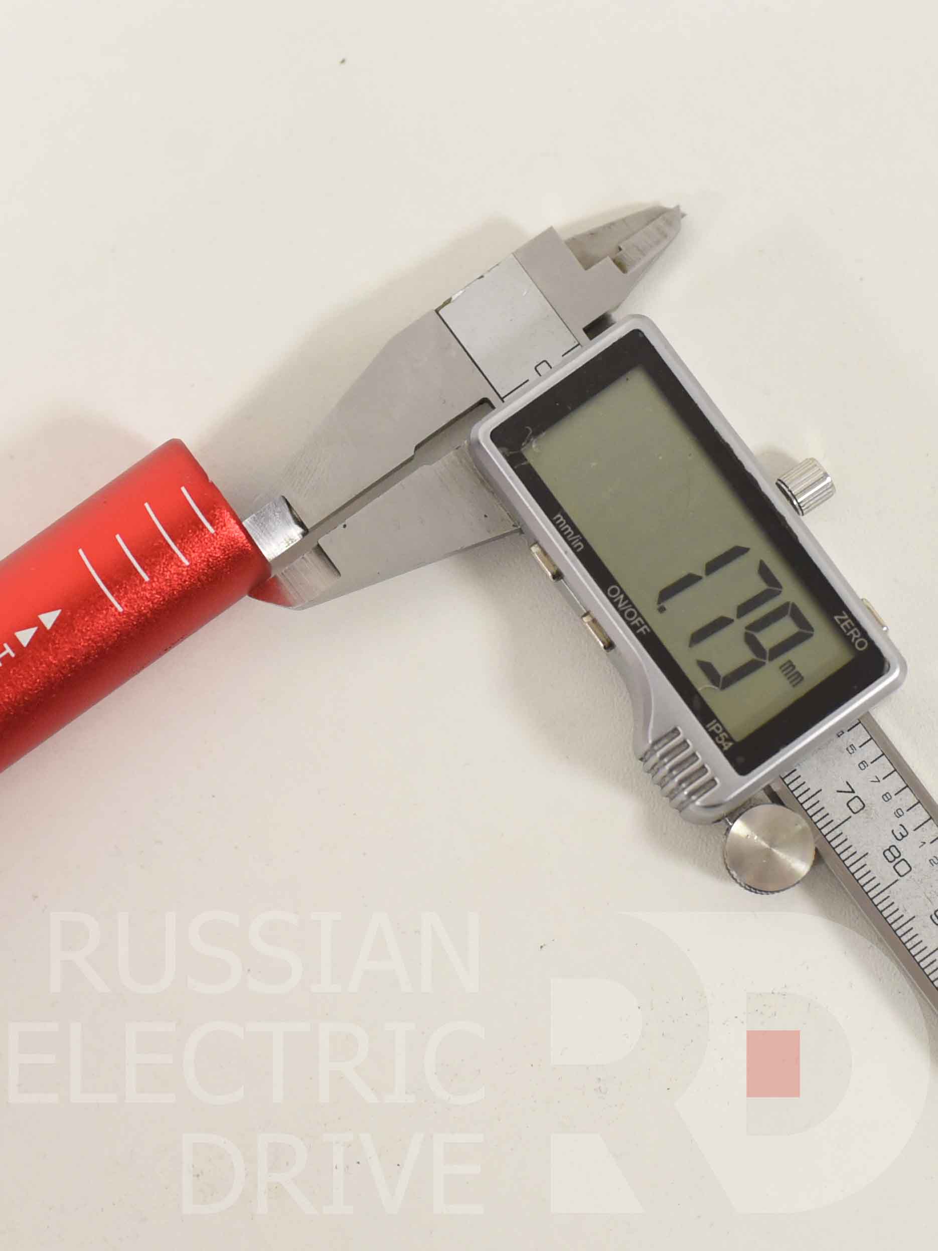 Руль велосипедный RED 780 мм, 31.8 мм красный Руль велосипедный RED 780 мм, 31.8 мм красный